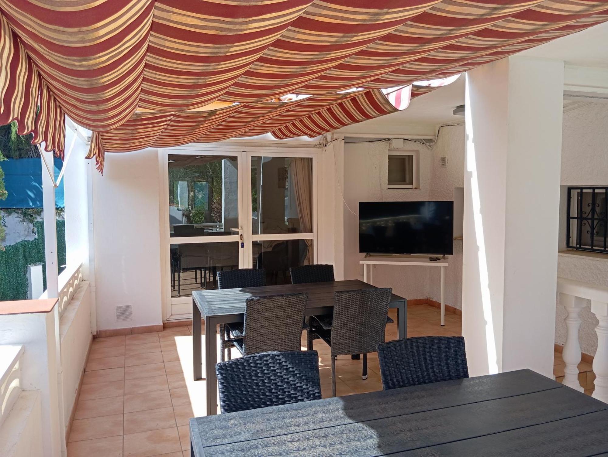 Villa Benucia Family Guest House La Nucía Extérieur photo